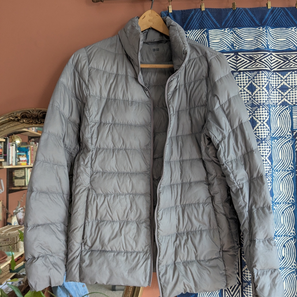Uniqlo Gray Puffer Jacket